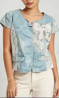 (Category: ) located in . Submitted by cloth.ly (Listing ID 1467851846, Image 1). Description: .
