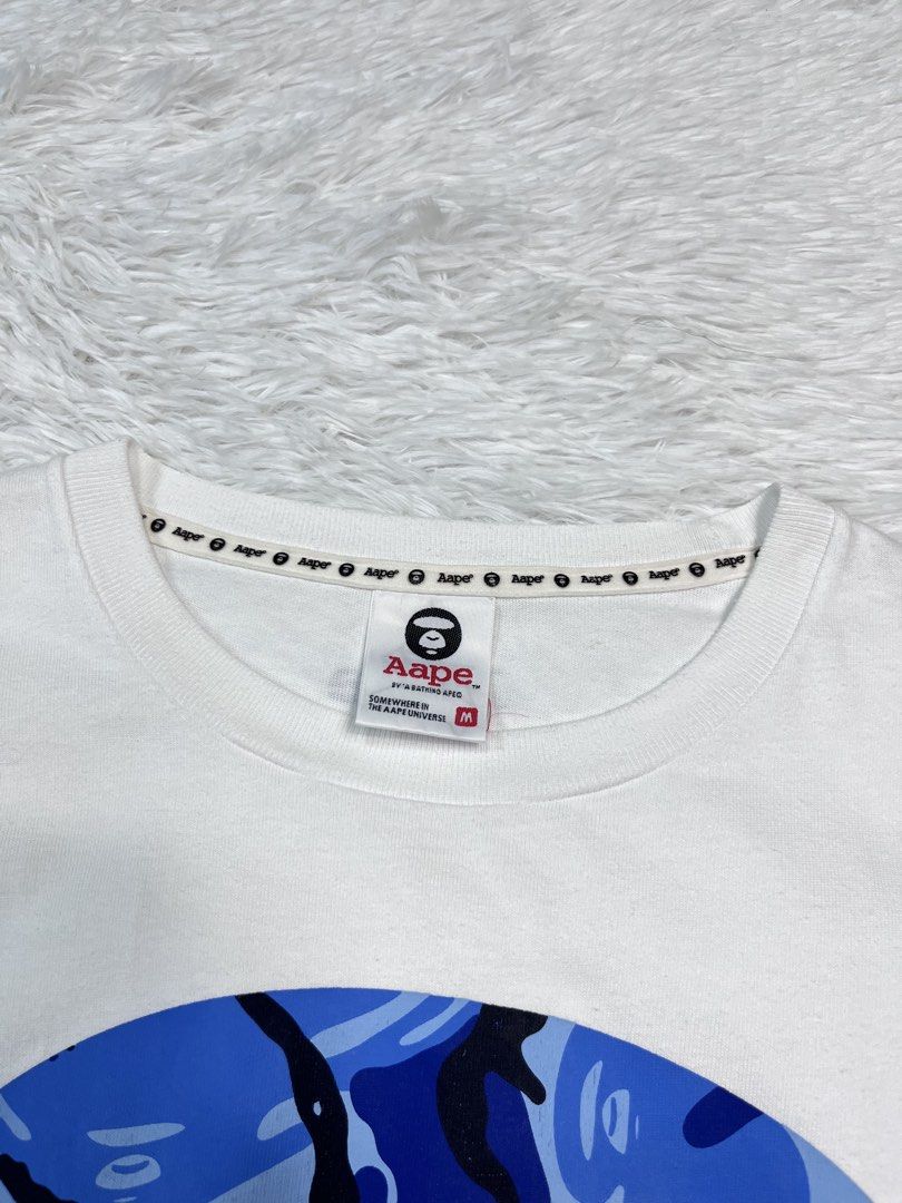 AAPE (Category: Tshirts & Polo Shirts ) located in Manila. Submitted by bagayanagi11491 (Listing ID 1467902080, Image 3). Description: Excellent Condition Size: M-L Dimes: 21x27 Issue: minor hairines. Not too visble Solid to as new.