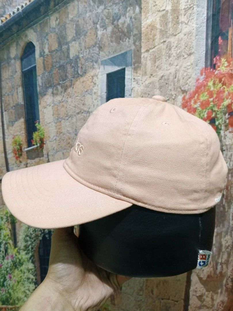 Adidas Climalite running cap (Category: Hats & Beanies) located in Valenzuela. Submitted by shs.by.marc (Listing ID 1467846044, Image 3). Description: Location : Karuhatan Valenzuela.