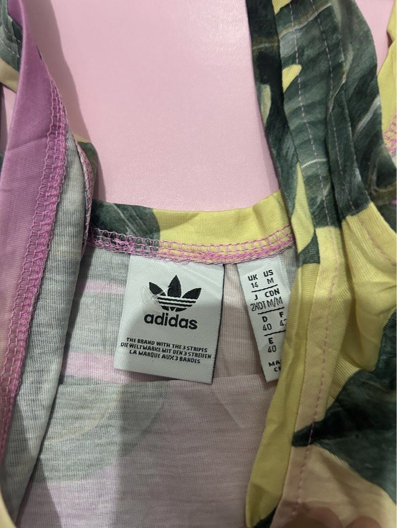 Adidas Floral Top (Category: Activewear) located in Manila. Submitted by chen_clybelles (Listing ID 1467949933, Image 3). Description: .