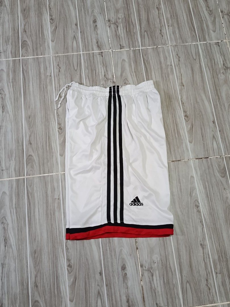 ADIDAS FOOTBALL SHORT (freeshipping) (Category: Activewear) located in Quezon City. Submitted by gyl-stop (Listing ID 1468015404, Image 3). Description: free shipping 22-28 x 18.5 excellent condi cr: 9.8/10 issue: Off only.