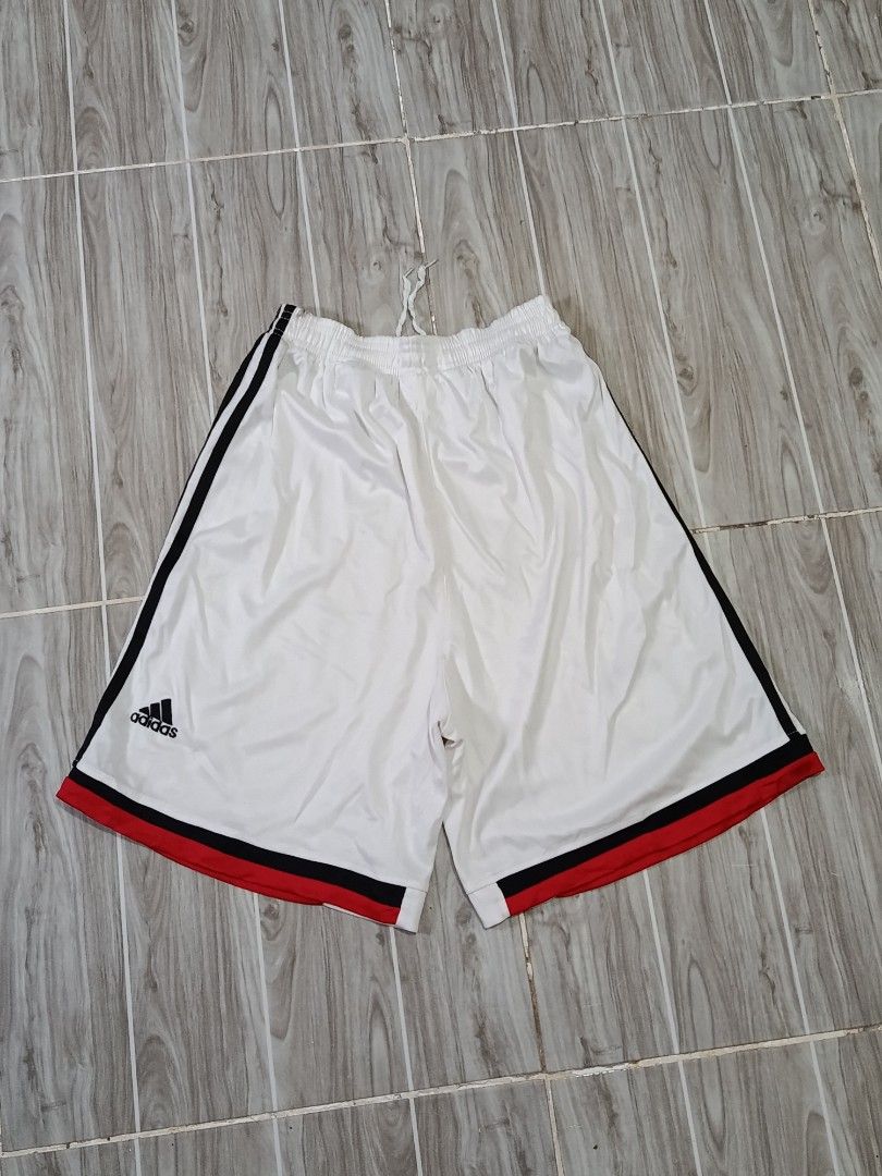 ADIDAS FOOTBALL SHORT (freeshipping) (Category: Activewear) located in Quezon City. Submitted by gyl-stop (Listing ID 1468015404, Image 2). Description: free shipping 22-28 x 18.5 excellent condi cr: 9.8/10 issue: Off only.