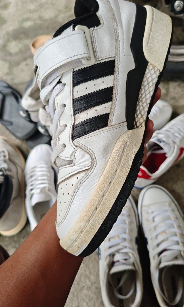 Adidas furom (Category: Sneakers) located in Sultan Kudarat. Submitted by thrifted01 (Listing ID 1467914205, Image 2). Description: us7 mens loc mindanao.