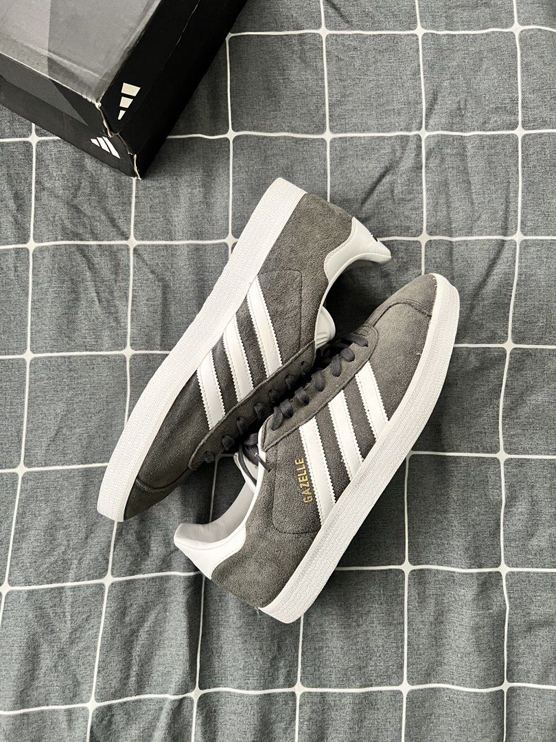 Adidas Gazelle Solid Grey (Category: Sneakers) located in Manila. Submitted by jdstrll (Listing ID 1467967443, Image 2). Description: Size Euro: 42 2/3 Uk: 8 1/2 - Good as new i used this once - Reason why im selling this, impulsive buying and need funds also ❌ No box tinapon ng mom ko 🚚Mode of Delivery: J&T/Lalamove/Meet up 🧾Mode of Payment: Gcash/Landbank/BPI/Gotyme/RCBC.