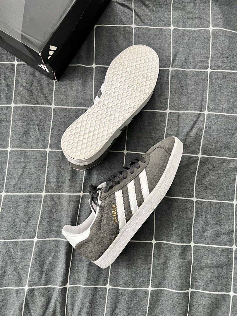 Adidas Gazelle Solid Grey (Category: Sneakers) located in Manila. Submitted by jdstrll (Listing ID 1467967443, Image 3). Description: Size Euro: 42 2/3 Uk: 8 1/2 - Good as new i used this once - Reason why im selling this, impulsive buying and need funds also ❌ No box tinapon ng mom ko 🚚Mode of Delivery: J&T/Lalamove/Meet up 🧾Mode of Payment: Gcash/Landbank/BPI/Gotyme/RCBC.
