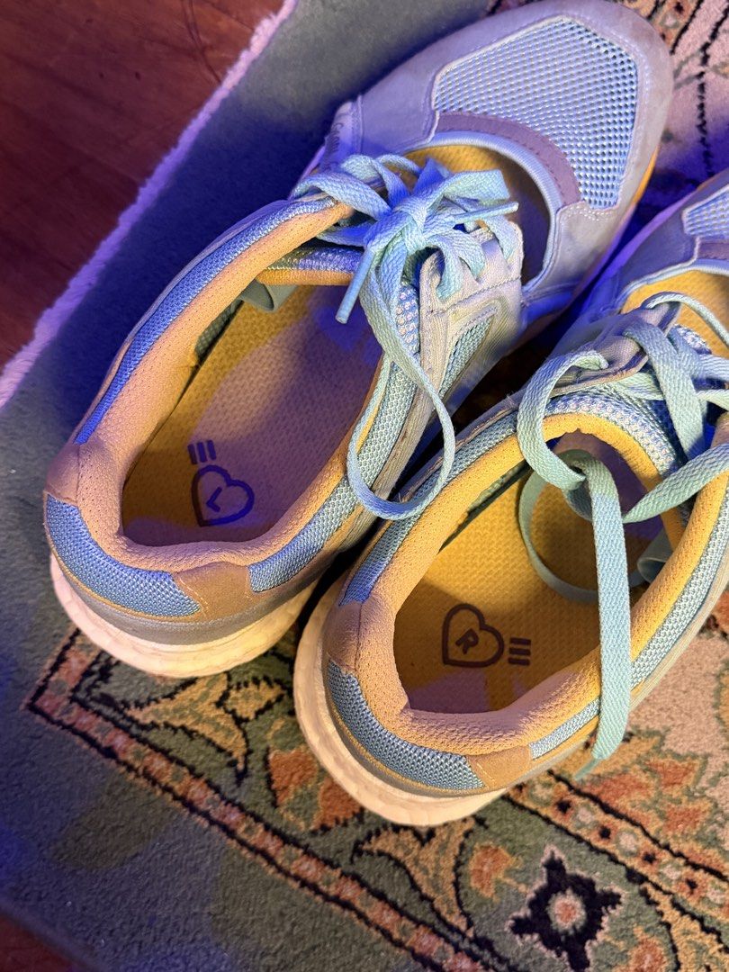 Adidas Human Made Ultraboost (Category: Sneakers) located in San Juan City. Submitted by malaysianmilo (Listing ID 1467925533, Image 3). Description: Fits US 9-9.5 Sf to be paid by buyer.