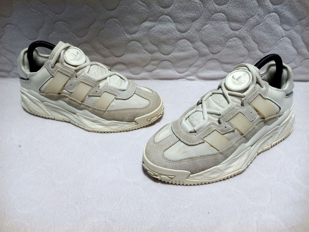 ADIDAS NITEBALL🔥 (Category: Sneakers) located in Cebu City. Submitted by urbantreasures.101 (Listing ID 1467888566, Image 3). Description: ORIGINAL 💯 PRELOVED , SECONDHAND👟 ADIDAS NITEBALL🔥 US SIZE 7 WOMEN EUR SIZE 38⅔ 24CM EXCELLENT CONDITION 800 ONLY‼️ CLICK THE PICTURE FOR DETAILS CAN SHIP NATIONWIDE PAYMENT FIRST KUNG SHIPPING PARA PANATAG KAYU PWEDE VIDEO CALL OR VOUCH NYU PO AKU 📌 PERO PWEDE COD KUNG CEBU AREA MESSAGE ME FOR MORE DETAI