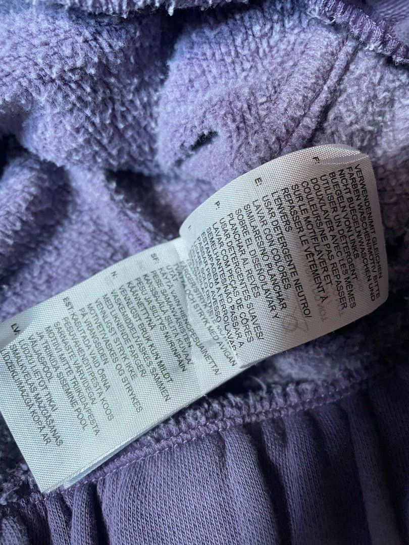 Adidas purple jacket with hood (Category: Coats, Jackets and Outerwear) located in San Fabian. Submitted by thriftbyfleur (Listing ID 1467924534, Image 2). Description: no flaws. with zipper.