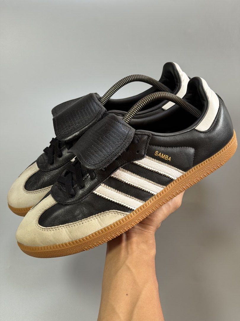 Adidas Samba (Category: Sneakers) located in Manila. Submitted by thriftfinds_dvo (Listing ID 1467891292, Image 1). Description: Adidas Samba US 9.5 MENS/10.5 WMNS /EURO 43.5/CM 27.5 EXCELLENT CONDITION -AUTHENTIC PRICE:2,500 LOC:DAVAO CITY📍.