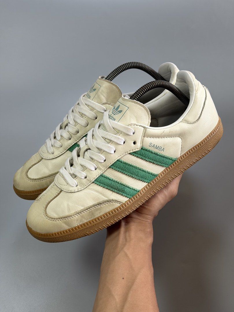 Adidas Samba (Category: Sneakers) located in Manila. Submitted by thriftfinds_dvo (Listing ID 1467891553, Image 1). Description: Adidas Samba US 8.5 MENS/US 9 WMNS/EURO 42/CM 26.5 EXCELLENT ONDITION -MINIMAL SCRATCHES -AUTHENTIC PRICE:2,200 LOC:DAVAO CITY📍.