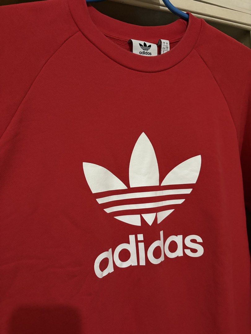 Adidas sweatshirt (Category: Coats, Jackets and Outerwear) located in Lipa City. Submitted by yoboi_carl (Listing ID 1467998791, Image 3). Description: •authentic adidas trefoil crewneck sweatshirt •rarely use •no issues •negotiable rfs: declutter.