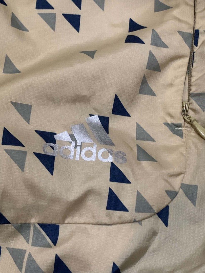 Adidas windbreaker jacket size M (Category: Coats, Jackets and Outerwear) located in Bacolod City. Submitted by delsolo (Listing ID 1467885367, Image 2). Description: Adidas Jacket - ₱400 * L28 * W21 Zipper puller broken.