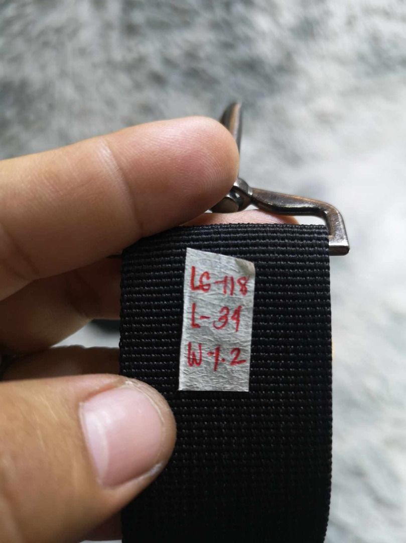 Adjustable Black Nylon Replacement Shoulder Strap (Category: Sling Bags) located in Santa Cruz. Submitted by jmy_surplus.2 (Listing ID 1467969061, Image 2). Description: Size ; L - 34 W - 1.2 Color ; Black Type ; Bag Strap Brand ; No brand Material ; Nylon Style ; Black Bag Strap LG 118 JMY 3 Batch #225.