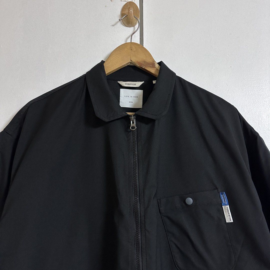 AD-LIB x SOLOTEX Series Zip-up Shirt (Category: Tshirts & Polo Shirts ) located in General Trias. Submitted by seconddegreeco (Listing ID 1467975757, Image 2). Description: AD-LIB x SOLOTEX Series Zip-up Shirt Dual-zip Large best fit XL-2XL 30 length 26 width Like new ✨ No issue.