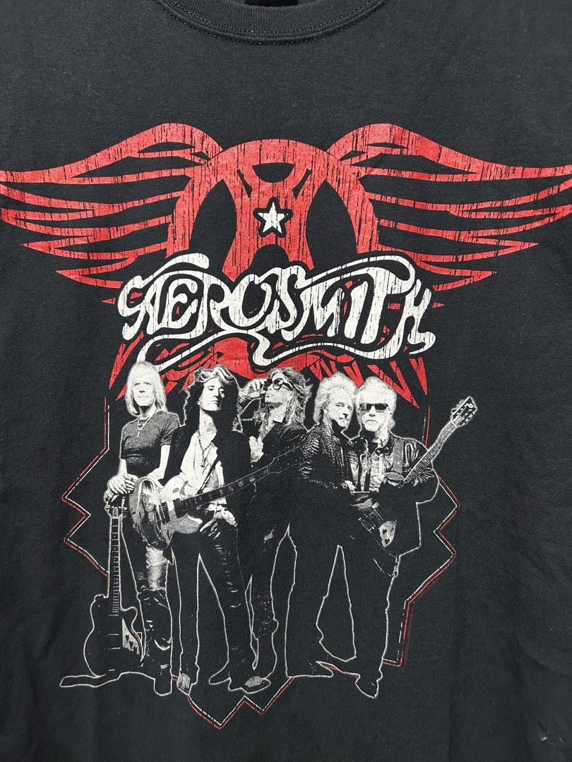Aerosmith 2011 tour. (Category: Tshirts & Polo Shirts ) located in Angeles City. Submitted by reyhermano07 (Listing ID 1467847233, Image 2). Description: Aerosmith 2011 tour. Size. Large Good Condition No Issue.