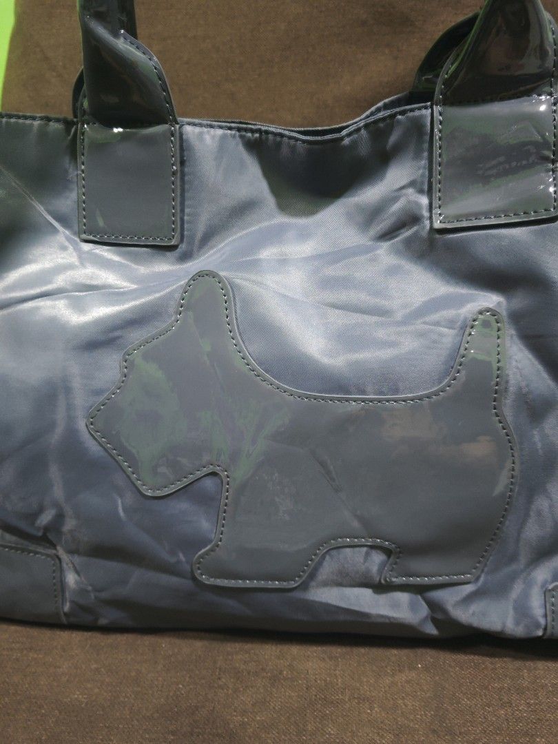 Agatha med tote bag (Category: Tote Bags) located in Pili. Submitted by zaneombao03491 (Listing ID 1467985962, Image 2). Description: .