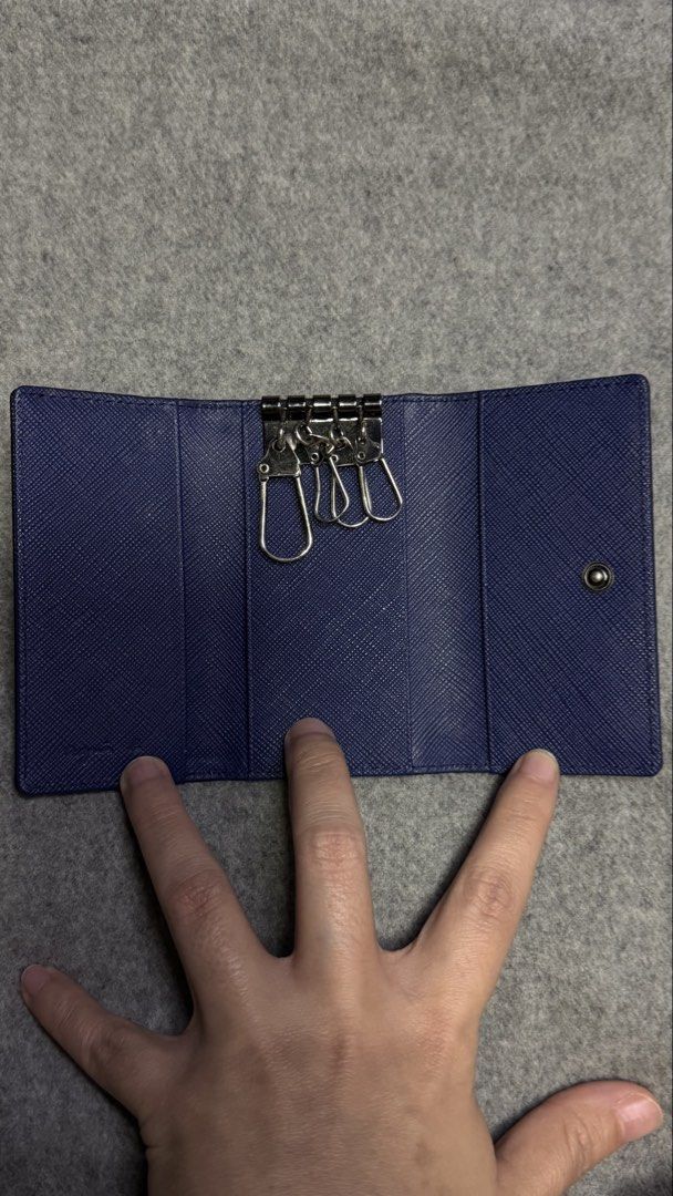 Agnes B. Key Case/Holder (Category: Other Accessories) located in Rizal. Submitted by eecezy2thrift (Listing ID 1467919719, Image 3). Description: Simplehan lang, * As is 📌 𝗜𝗠𝗣𝗢𝗥𝗧𝗔𝗡𝗧 𝗡𝗢𝗧𝗘 ☟︎. 🚨◎ 𝗗𝗜𝗦𝗖𝗟𝗔𝗜𝗠𝗘𝗥: 𝗜 𝗵𝗲𝗿𝗲𝗯𝘆 𝗱𝗲𝗰𝗹𝗮𝗿𝗲 𝘁𝗵𝗮𝘁 𝗶 𝗱𝗼 𝗻𝗼𝘁 𝗼𝘄𝗻 𝘁𝗵𝗲 𝗿𝗶𝗴𝗵𝘁𝘀 𝗼𝗳 𝗮𝗻𝘆 𝗼𝗳 𝘁𝗵𝗲 𝗯𝗿𝗮𝗻𝗱𝘀 𝗹𝗶𝘀𝘁𝗲𝗱. 𝗡𝗼 𝗖𝗼𝗽𝘆𝗿𝗶𝗴𝗵𝘁 𝗜𝗻𝗳𝗿𝗶𝗻𝗴𝗲𝗺𝗲𝗻𝘁 𝗜𝗻𝘁𝗲𝗻𝗱𝗲𝗱. 📎𝗗𝗲𝘀𝗰𝗿𝗶𝗽𝘁