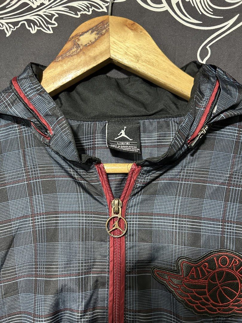 Air Jordan. (Category: Coats, Jackets and Outerwear) located in Angeles City. Submitted by reyhermano07 (Listing ID 1467849327, Image 3). Description: Air Jordan. Size. Med Good Condition No Issue.