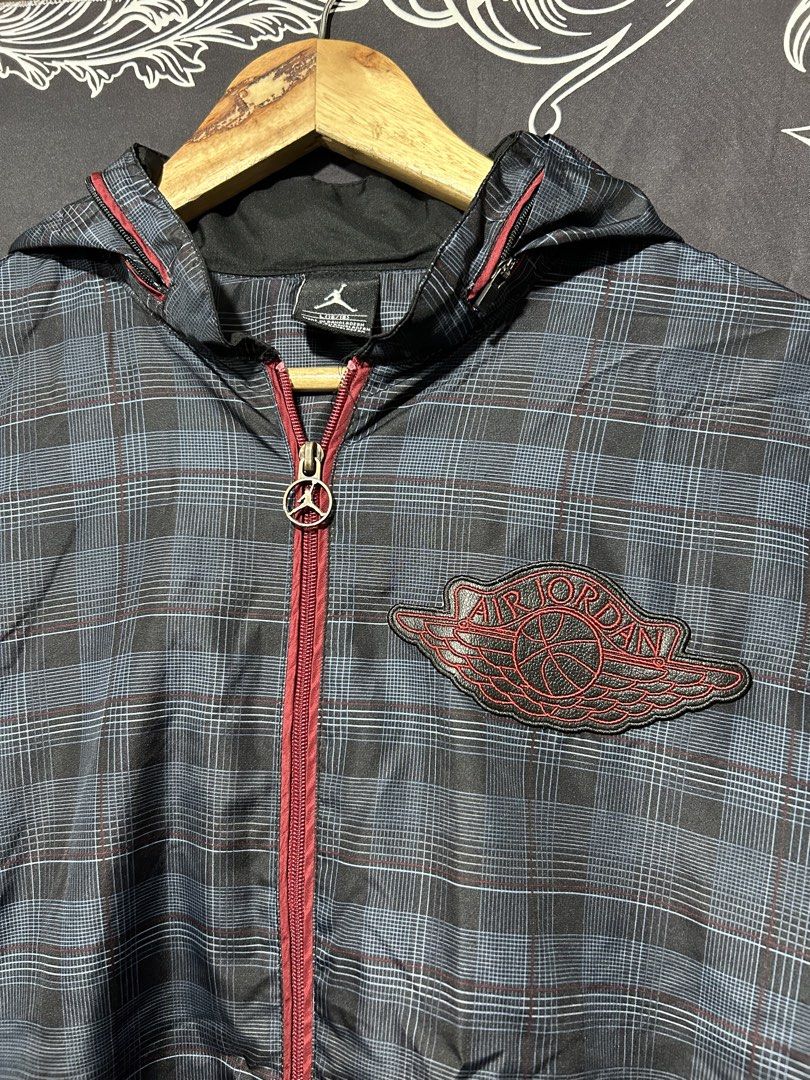 Air Jordan. (Category: Coats, Jackets and Outerwear) located in Angeles City. Submitted by reyhermano07 (Listing ID 1467849327, Image 2). Description: Air Jordan. Size. Med Good Condition No Issue.