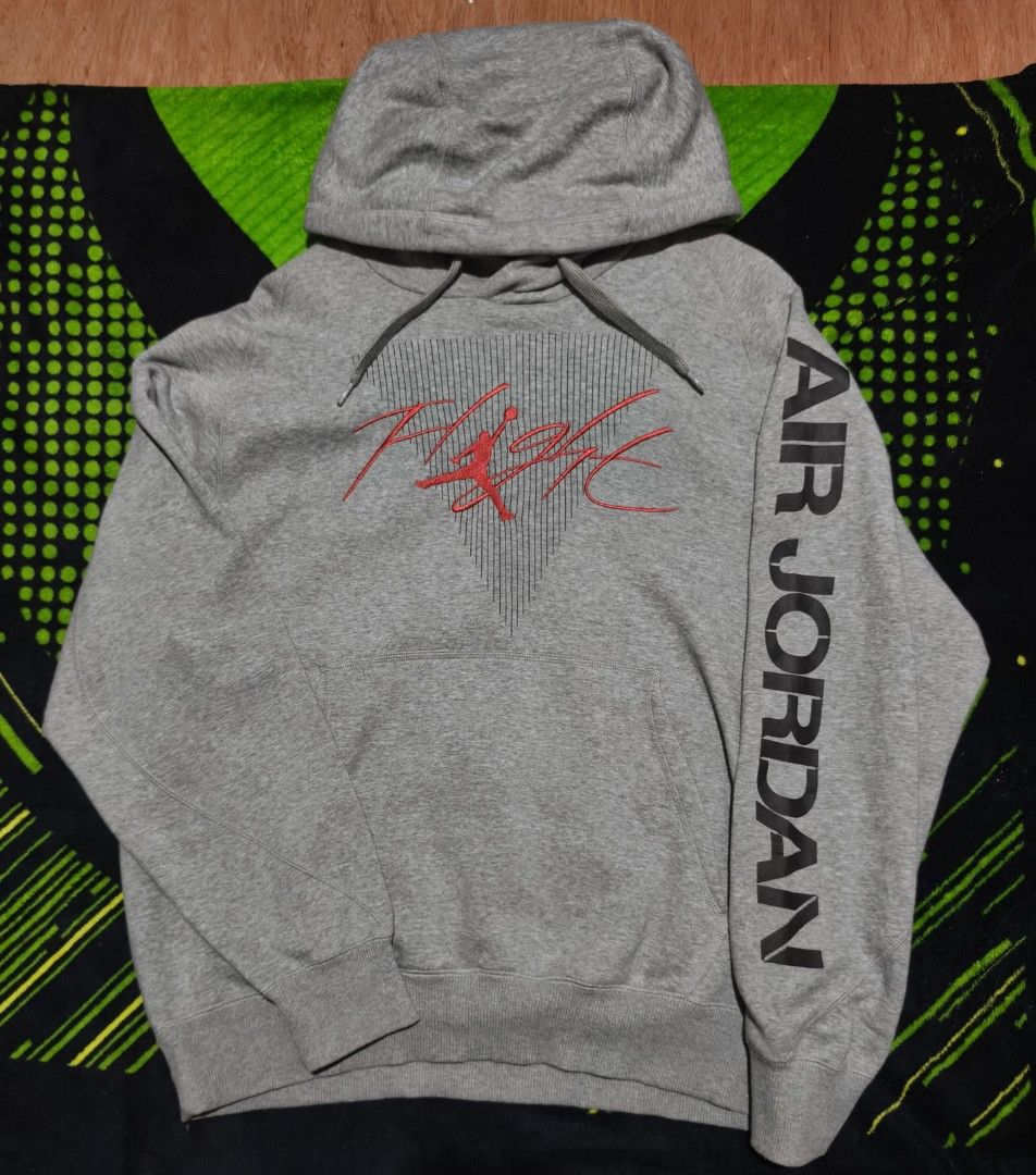 Air Jordan Flight Hoodie (Category: Coats, Jackets and Outerwear) located in Camalig. Submitted by kim_finds (Listing ID 1467951650, Image 1). Description: 2Xl on tag but 24x28 dimes as new issue none.