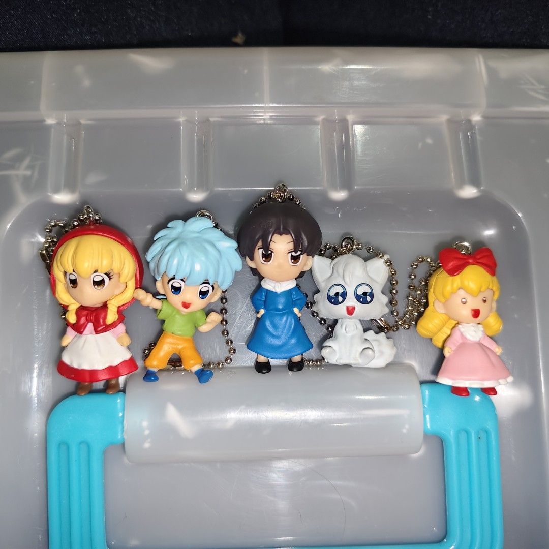 Akazukin Chacha Set of 5 Keychains (Category: Character Goods) located in Manila. Submitted by gorzuzofficial (Listing ID 1467902847, Image 1). Description: MOP: Gcash MOD: LBC/Lalamove/J&T.