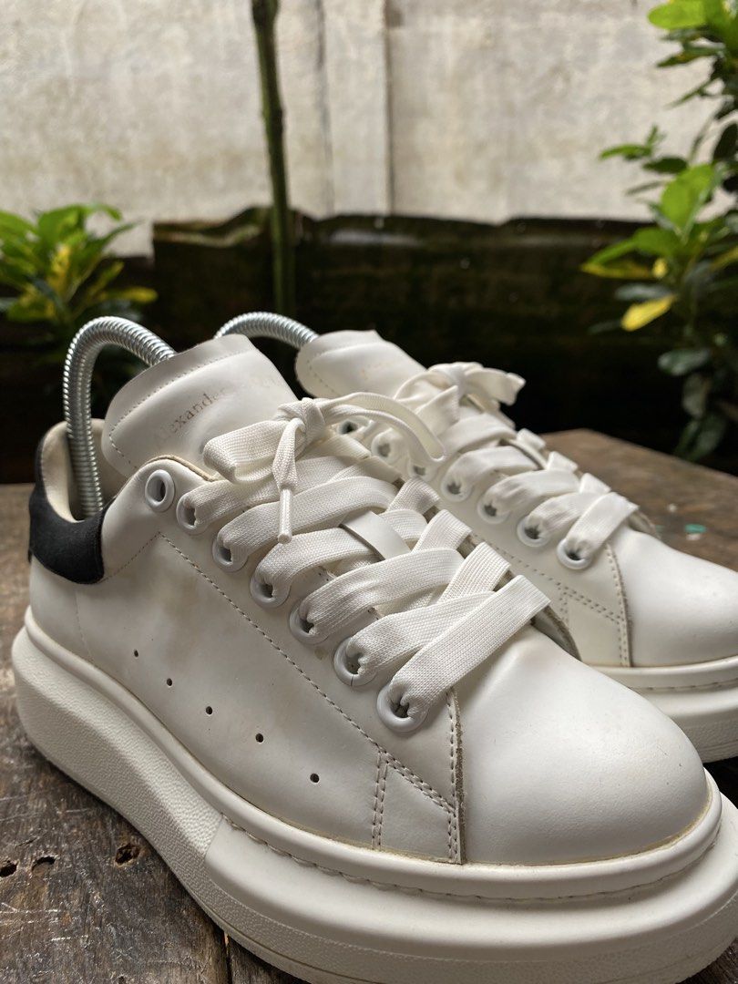 Alexander Mcqueen shoes (Category: Sneakers) located in Cagwait. Submitted by roundsociety_ph (Listing ID 1467910850, Image 3). Description: Need clean authentic.