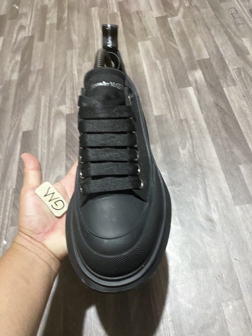 Alexander McQueen Tread Slick Canvas Black Sneakers (Category: Sneakers) located in Cebu City. Submitted by freemoon.b85e0c (Listing ID 1468040723, Image 2). Description: Alexander McQueen Tread Slick Canvs Legit/2nd hand Size 9 us/8 uk/42 euro/27 cm Price 2550 plus sf Good condition.