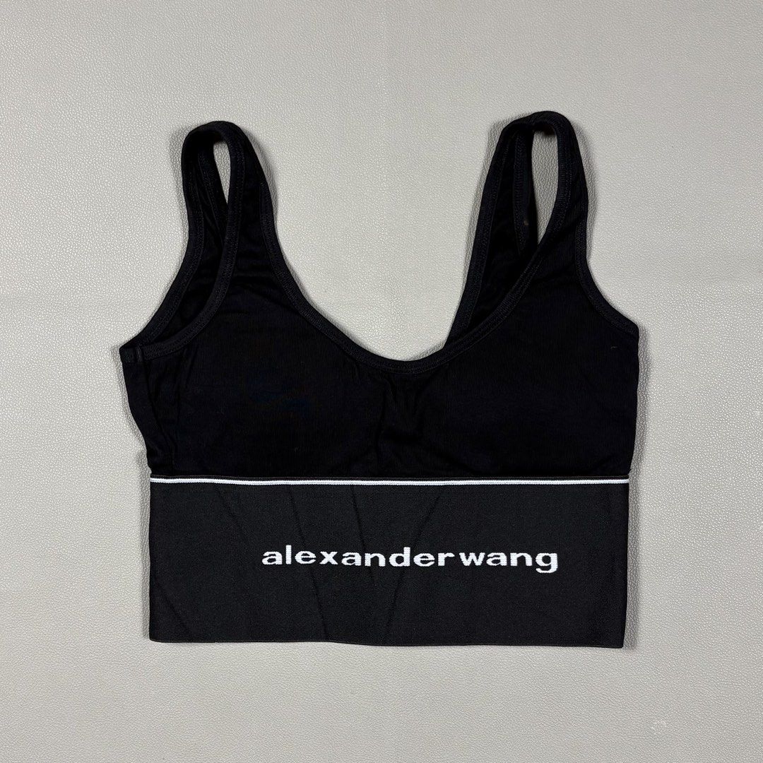 Alexander Wang logo elasticated-hem crop bra. (Category: Activewear) located in Quezon City. Submitted by dufflebag_boy (Listing ID 1467883877, Image 2). Description: Alexander Wang logo elasticated-hem crop bra. -Price: 2,000 -Size: medium stretchable -Measurement -Width: 13 -Lenght: 13 -Excellent Condition HMU 📩.