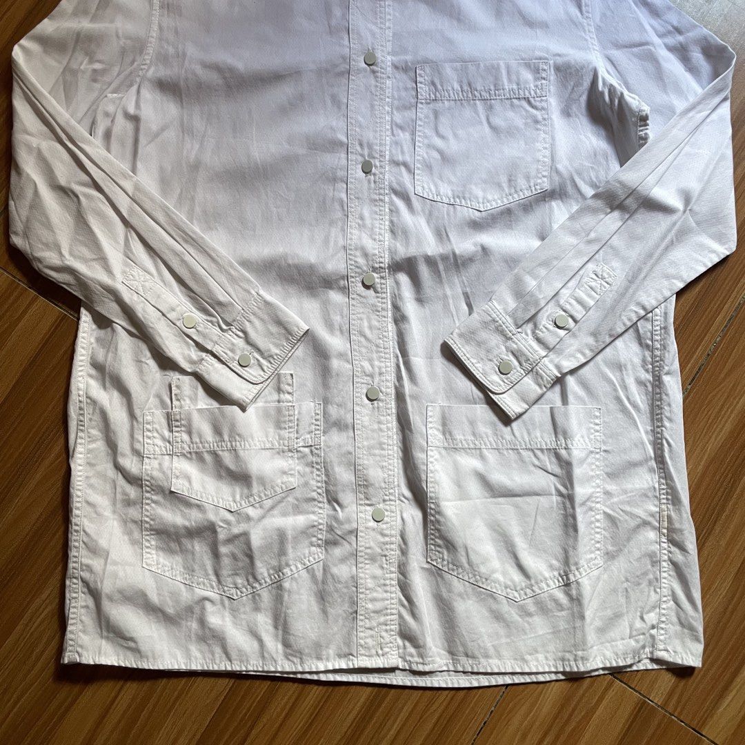 Alexander Wang Pocket Design Polo L/S (Category: Formal Shirts) located in General Mariano Alvarez. Submitted by 4117_thriftnthrive (Listing ID 1467986768, Image 3). Description: In good condition Need wash only Size: S Measurements Width: 20.5” Length: 29”.