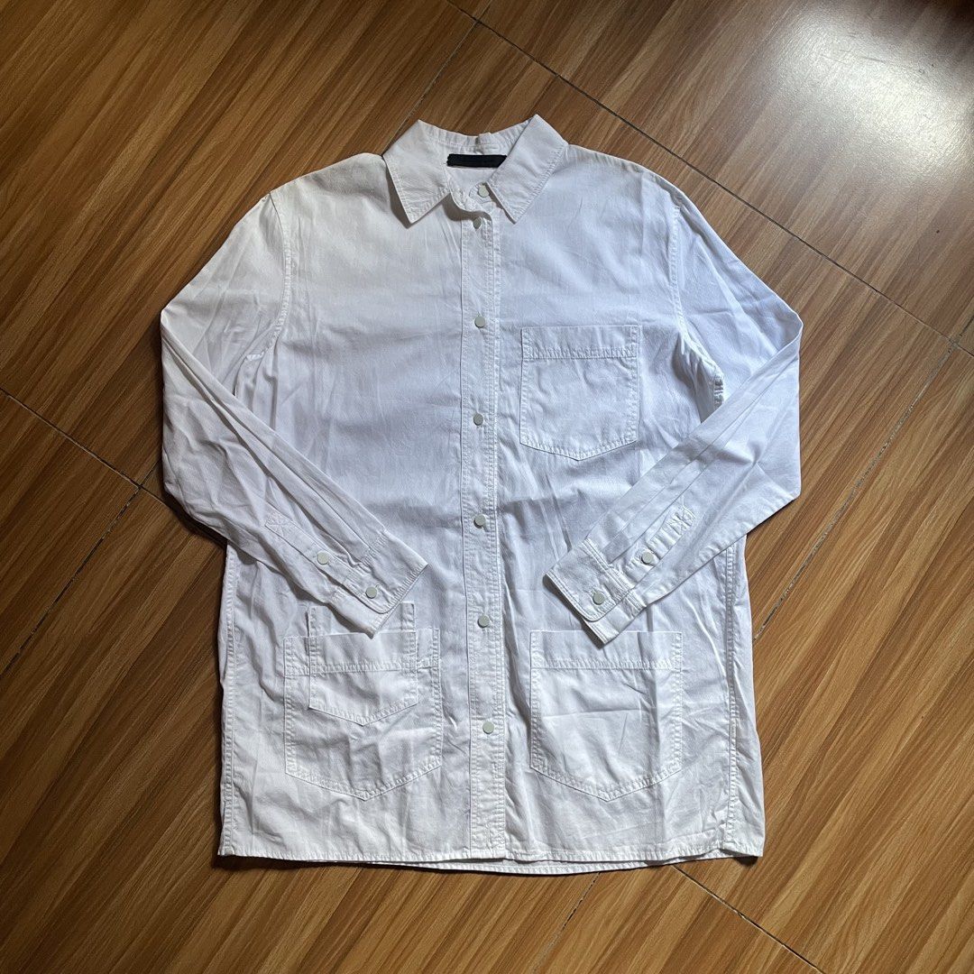 Alexander Wang Pocket Design Polo L/S (Category: Formal Shirts) located in General Mariano Alvarez. Submitted by 4117_thriftnthrive (Listing ID 1467986768, Image 1). Description: In good condition Need wash only Size: S Measurements Width: 20.5” Length: 29”.