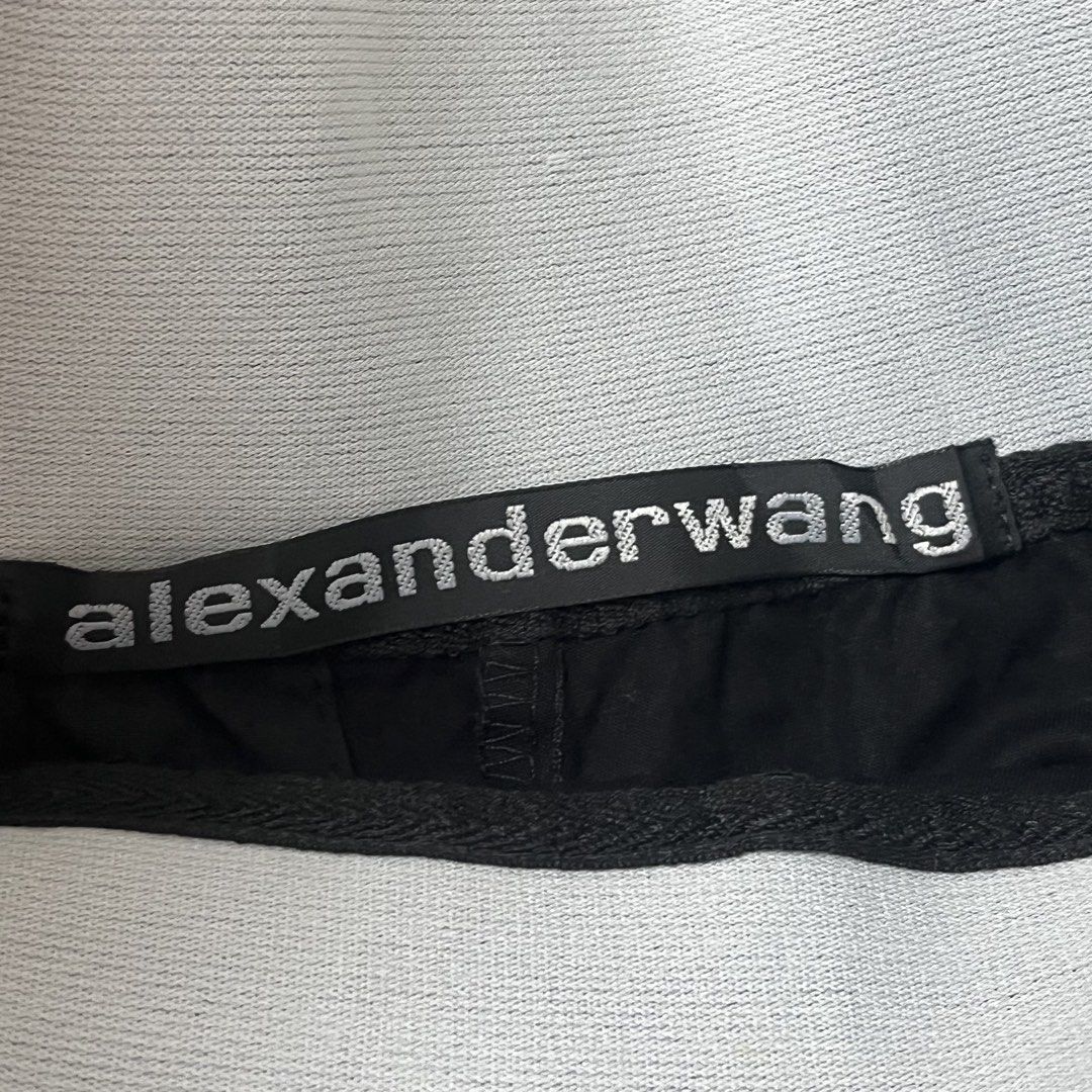 Alexander wang short (Category: Shorts) located in Manila. Submitted by royaldripmanila (Listing ID 1467946396, Image 3). Description: No issue W28 L15.