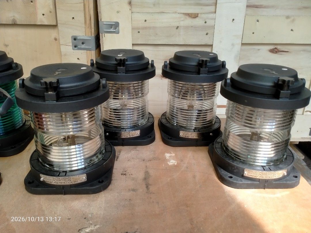 All round (360 degrees) Navigation Light (Category: Everything Else Others) located in Manila. Submitted by cde.manila (Listing ID 1467912919, Image 2). Description: All round (360 degrees) Navigation Light 24 volts 4 colors available: RED GREEN YELLOW/ORANGE WHITE/TRANSPARENT Pick up sa Balut Tondo Manila.