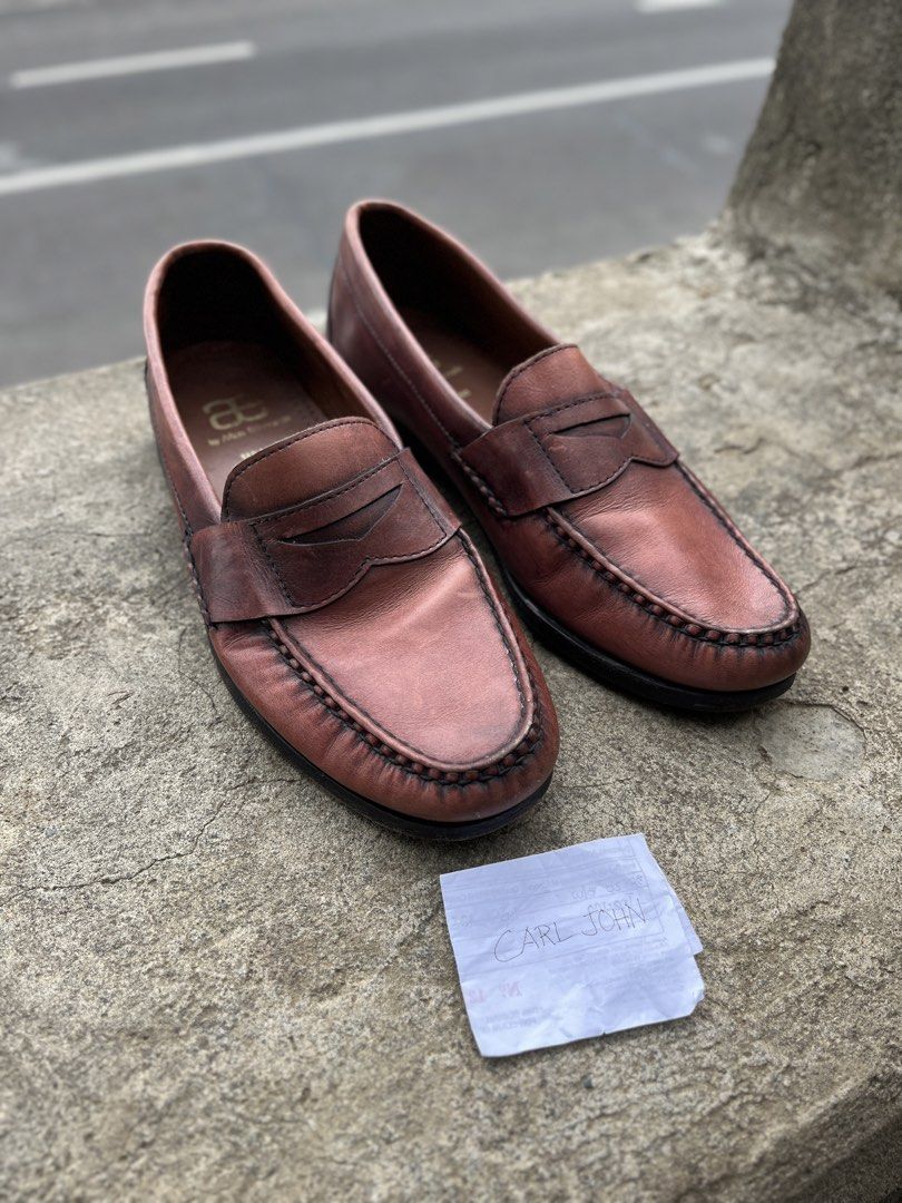 Allen Edmonds Walden Penny Loafers (Category: Dress Shoes) located in Leyte. Submitted by to.the.other.side (Listing ID 1467901699, Image 1). Description: Allen Edmonds Wallen Penny Loafers Size 11 D 11 US/M 10 UK/ M // great condition// needs leather conditioning// Price: 3500 php nego :DM if need more details .