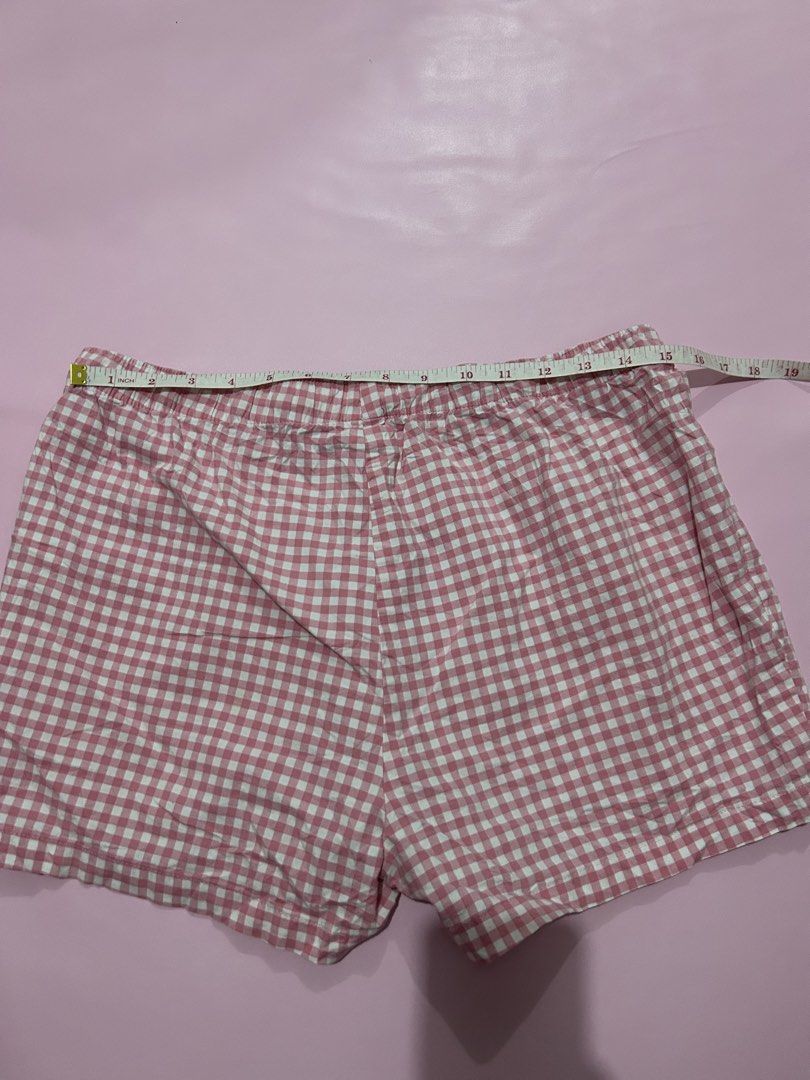 Amazon Essentials Lounge Short (Category: Shorts) located in Manila. Submitted by chen_clybelles (Listing ID 1467963717, Image 3). Description: .