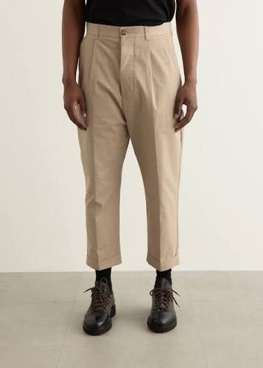 AMI PARIS - OVERSIZED CARROT PANTS (Category: Trousers) located in General Mariano Alvarez. Submitted by manosegunda4117 (Listing ID 1467905101, Image 1). Description: AMI PARIS - OVERSIZED CARROT PANTS Size Small Waistline - 32 in Length - 38 in Opening - 6.5 in Authentic Lightly Used Colour may vary due to lighting Price: PHP 1,600 + shipping fee 📍GMA, Cavite.