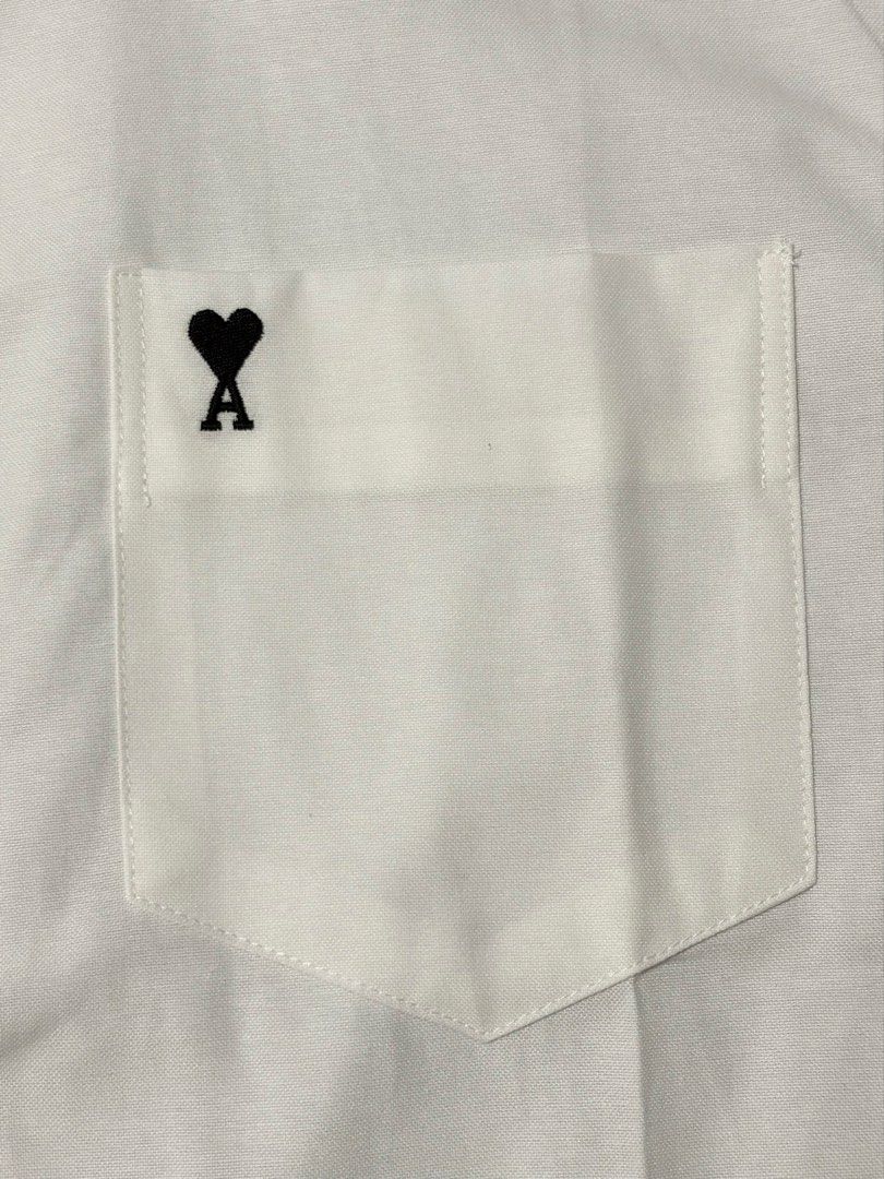 Ami small pocket logo polo (Category: Formal Shirts) located in Las Pinas. Submitted by thriftstax (Listing ID 1468051802, Image 3). Description: excellent pristine condition with hang tags medium on tag 23x27.