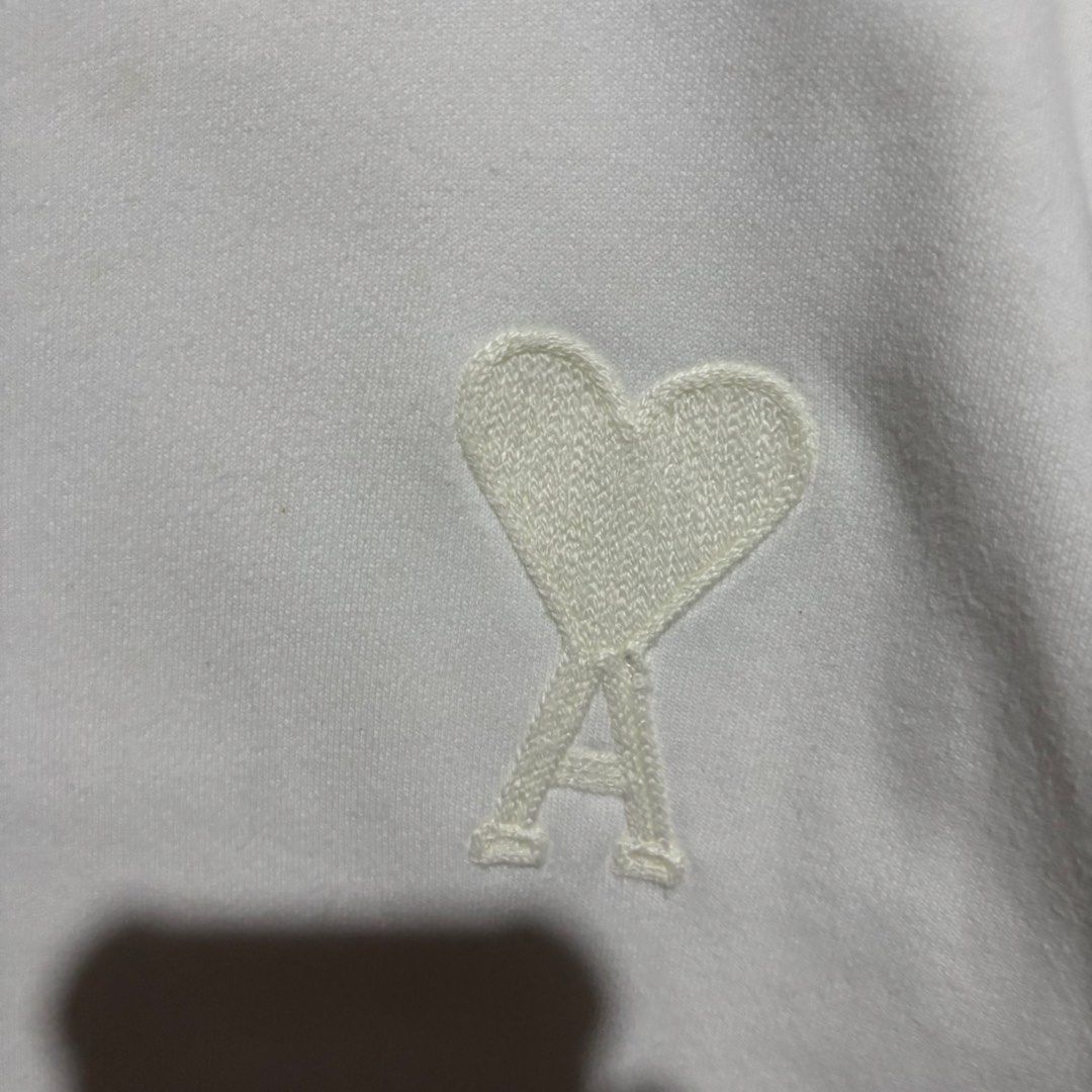 AMI TRIPLE WHITE SWEATSHIRT (Category: Hoodies) located in Taytay. Submitted by dwinsapparel (Listing ID 1467936228, Image 2). Description: AMI TRIPLE WHITE SWEATSHIRT W-21.5 L-28 EXCELLENT CONDITION NEED WASH COMPLETE TAGS.