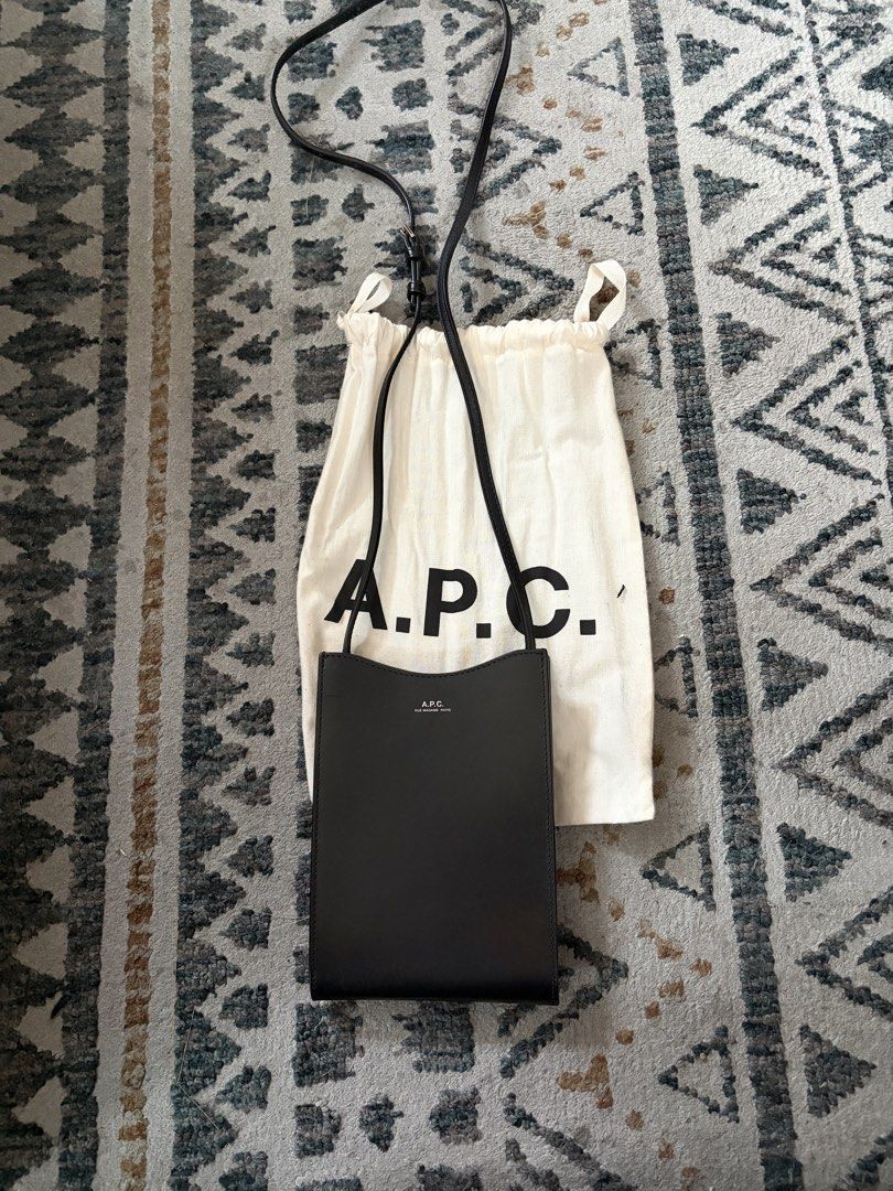 APC Sling Bag (Category: Luxury Bags & Wallets) located in Mandaluyong City. Submitted by membersonly.vol1 (Listing ID 1467857590, Image 1). Description: APC SLING BAG ₱2,700 negotiable (No lowballers) Bought it used in 2nd Street Japan Pero hindi ko na ginamit since its not my style Minor scratches sa front and back but not that noticeable (check photos) 📍Mandaluyong City.