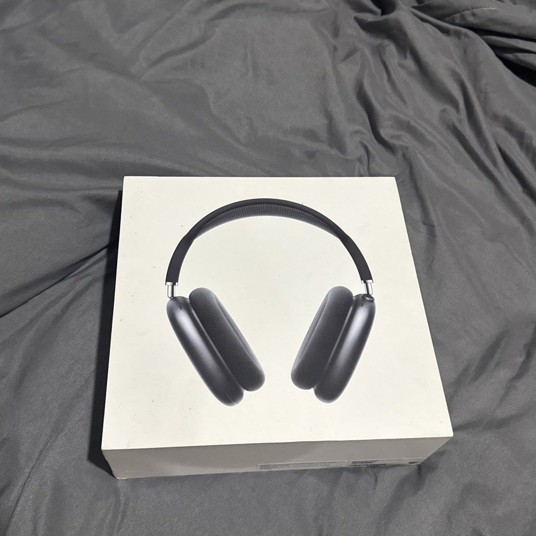 Apple AirPods 1st Gen (2020) Max Space Grey (Category: Headphones & Headsets) located in Bacoor. Submitted by jcx.zzz (Listing ID 1467942256, Image 2). Description: Apple AirPods Max – Space Gray 🇯🇵 * Brand: Apple * Model: AirPods Max * Variant: Japan Variant * Color: Space Gray * Condition: Slightly Used * Charging Port: Lightning * Price: Negotiable (PM me with your offer) * Reason for Selling: Rarely used and need funds. 📩 Feel free to mess