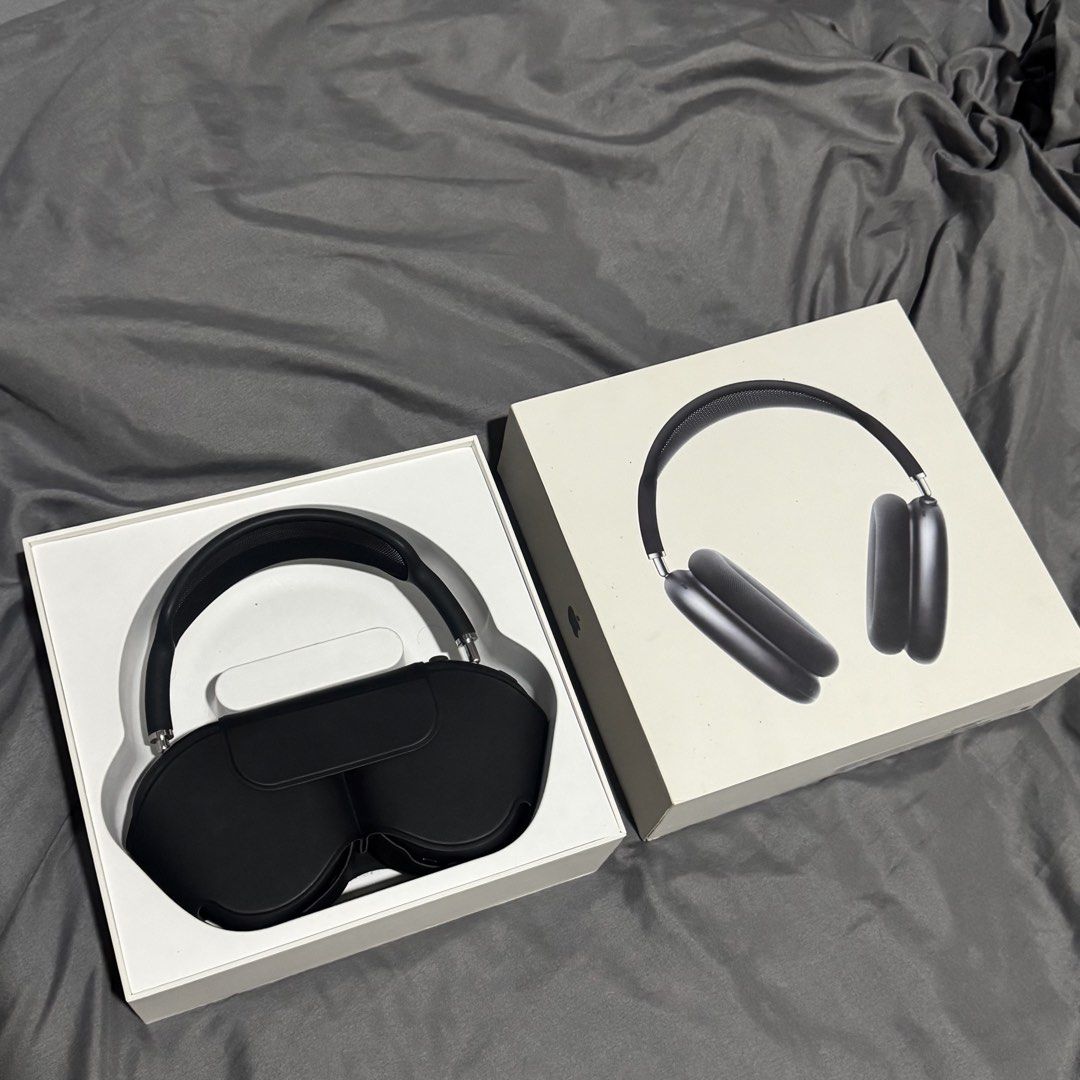 Apple AirPods 1st Gen (2020) Max Space Grey (Category: Headphones & Headsets) located in Bacoor. Submitted by jcx.zzz (Listing ID 1467942256, Image 1). Description: Apple AirPods Max – Space Gray 🇯🇵 * Brand: Apple * Model: AirPods Max * Variant: Japan Variant * Color: Space Gray * Condition: Slightly Used * Charging Port: Lightning * Price: Negotiable (PM me with your offer) * Reason for Selling: Rarely used and need funds. 📩 Feel free to mess