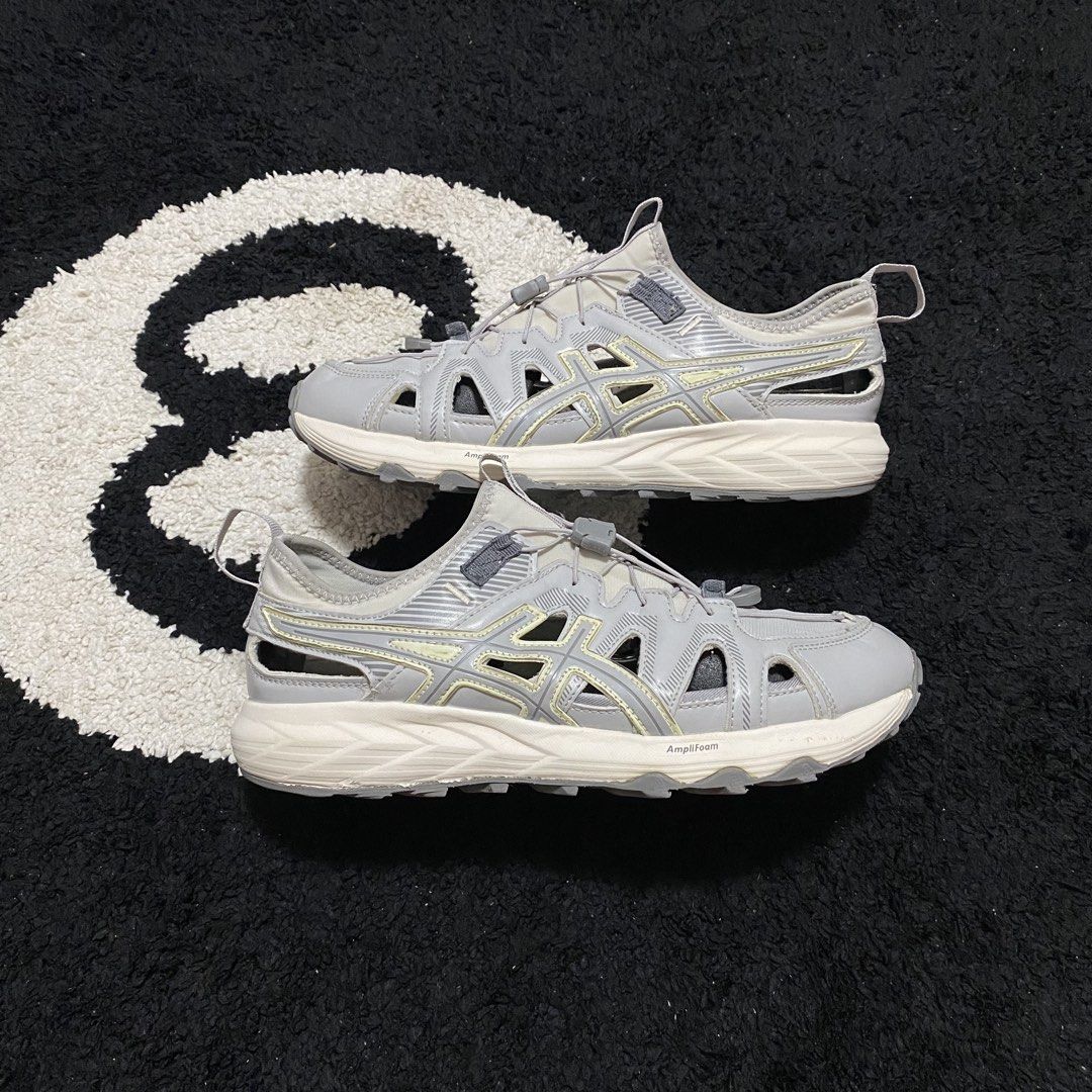 Asics Gel Sonoma (Category: Sneakers) located in Danao, Cebu. Submitted by sneaks_cebu (Listing ID 1467952776, Image 1). Description: Asics Gel Sonoma Size 9.5us 27.5cm -minor scratch Php 1,450.