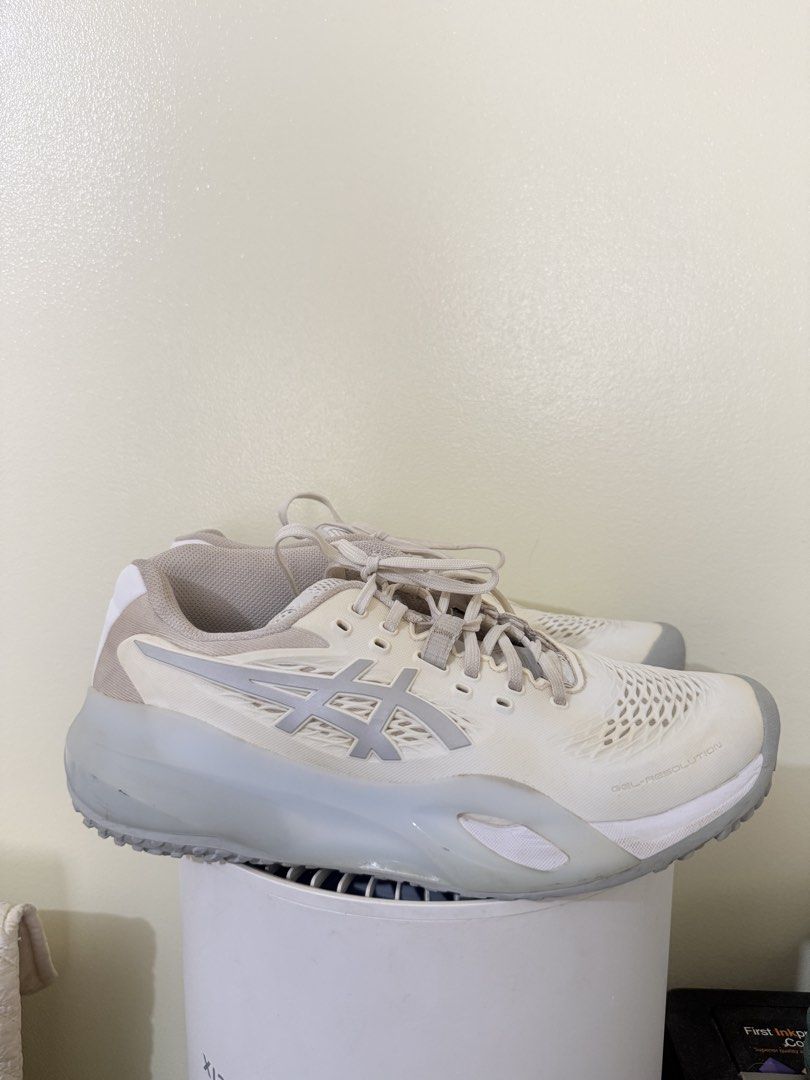 Asics Gel-Resolution X (Category: Sneakers) located in Makati City. Submitted by jbarreds (Listing ID 1467866319, Image 1). Description: Bough in Japan Size 8 25cm.