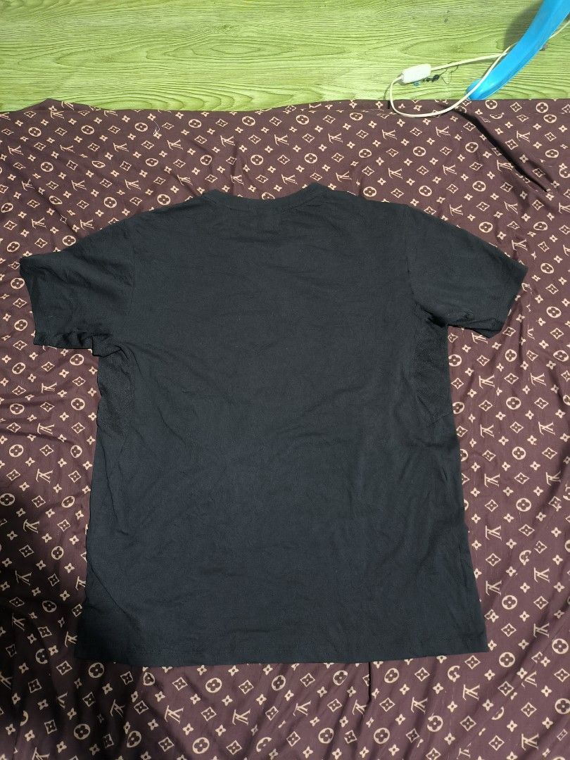 Asics Performance Dri-Fit Shirt (Category: Activewear) located in Manila. Submitted by elmer13leg56936 (Listing ID 1468055324, Image 3). Description: Excellent Condition Issue: Sign of usage Size: Medium to Large Dimes: 21x27.5.