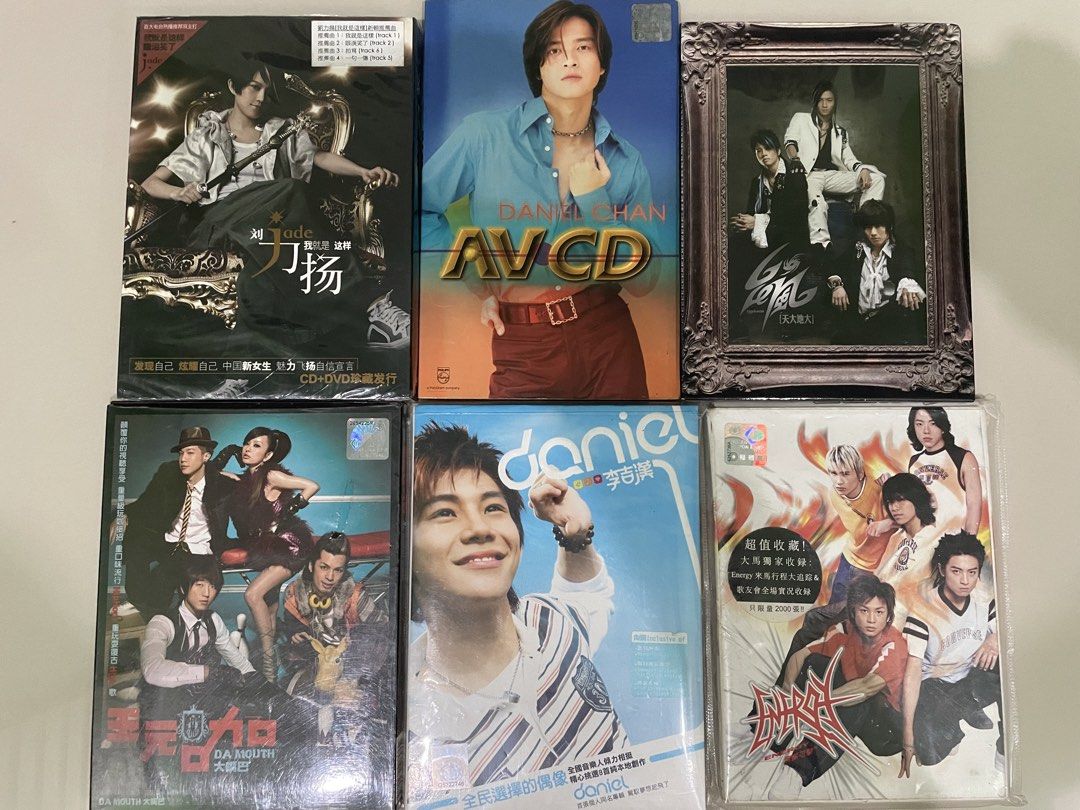 Assorted Cd (Category: CDs & DVDs) located in Alor Gajah. Submitted by thongcheekeong (Listing ID 1467961180, Image 1). Description: Selling rm25 per album.