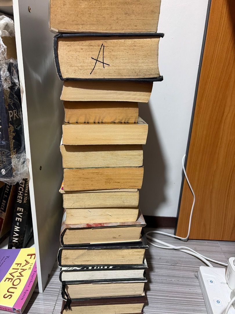 Assorted Fiction and Thriller Novels Stack (250 ONLY) (Category: Storybooks) located in Angeles City. Submitted by yanaa0899 (Listing ID 1467868935, Image 2). Description: Decluttering pamigay sale: Assorted fiction and thriller book bundle - Features popular authors: Stephenie Meyer, John Grisham, Jo Nesbo, Clive Cussler, Terry Pratchett, and more (13 pcs) with freebies! - Has tanning and foxing on most books since natambak na lang sa shelf. - G