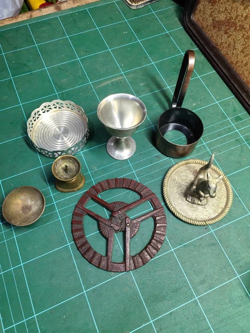 Assorted Metal Decorative Display (Category: Other Home Decor) located in Cebu City. Submitted by dudes_villanueva (Listing ID 1467897019, Image 1). Description: Assorted Metal Decorative Display In good condition as is where is see all pics.