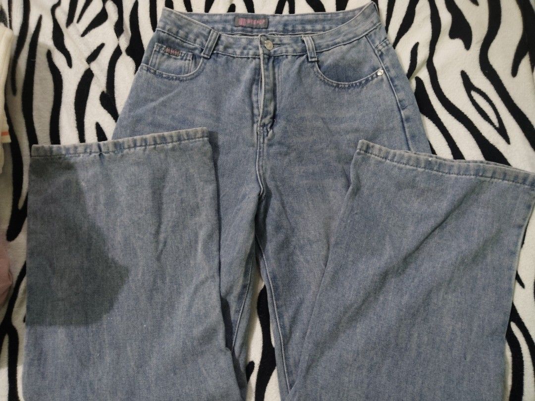 Assorted Preloved Clothing Tops and Pants (Category: Sets or Coordinates) located in Manila. Submitted by cessieevv (Listing ID 1467939497, Image 3). Description: PM ME FOR MORE DETAILS .