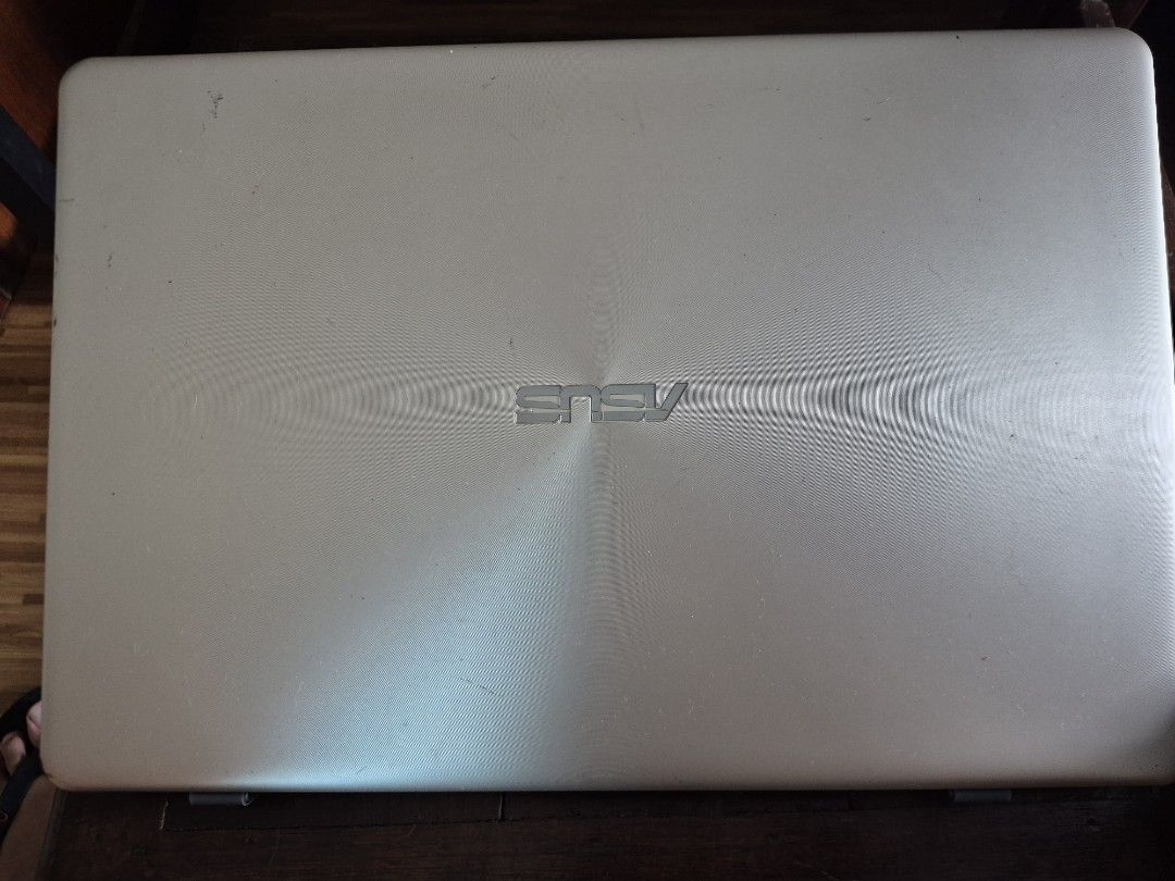 ASUS VivoBook Intel Core i7 8th Gen Laptop (Category: Laptops & Notebooks) located in Manila. Submitted by johnpaulms90364 (Listing ID 1467869182, Image 3). Description: SELLING ONLY Lowest na yung 16k Pass sa barat Asus vivobook S15 X510uf SPECS •STORAGE - 120 gb SSD - 1 TB HDD • RAM 8 gb ( upgradable, may one slot available pa ) • 15.6 inch FHD display • Intel core i7 (8th gen) • GPU MX150 Battery health 60% Good for normal task Kaya din mag Ca
