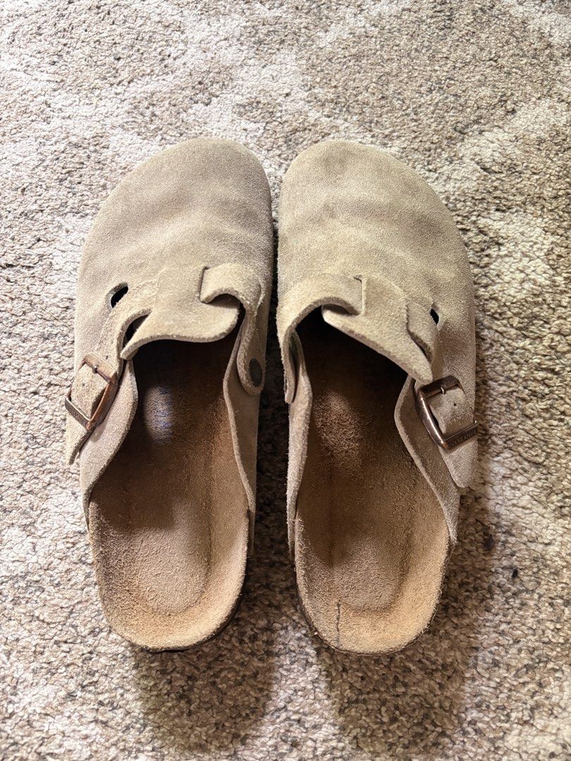 Auth Preloved Birkenstock Boston Clogs (Category: Slippers and slides) located in Paranaque City. Submitted by silentstone.dolphin (Listing ID 1467872601, Image 2). Description: Suede Leather.. Taupe Color.. Soft Footbed.. Brass Buckle.. Best Seller Colorway!👌 Clean&Ready to Wear✅ Super Nice in Actual😍 Pdeng pde na pmasko🥳.