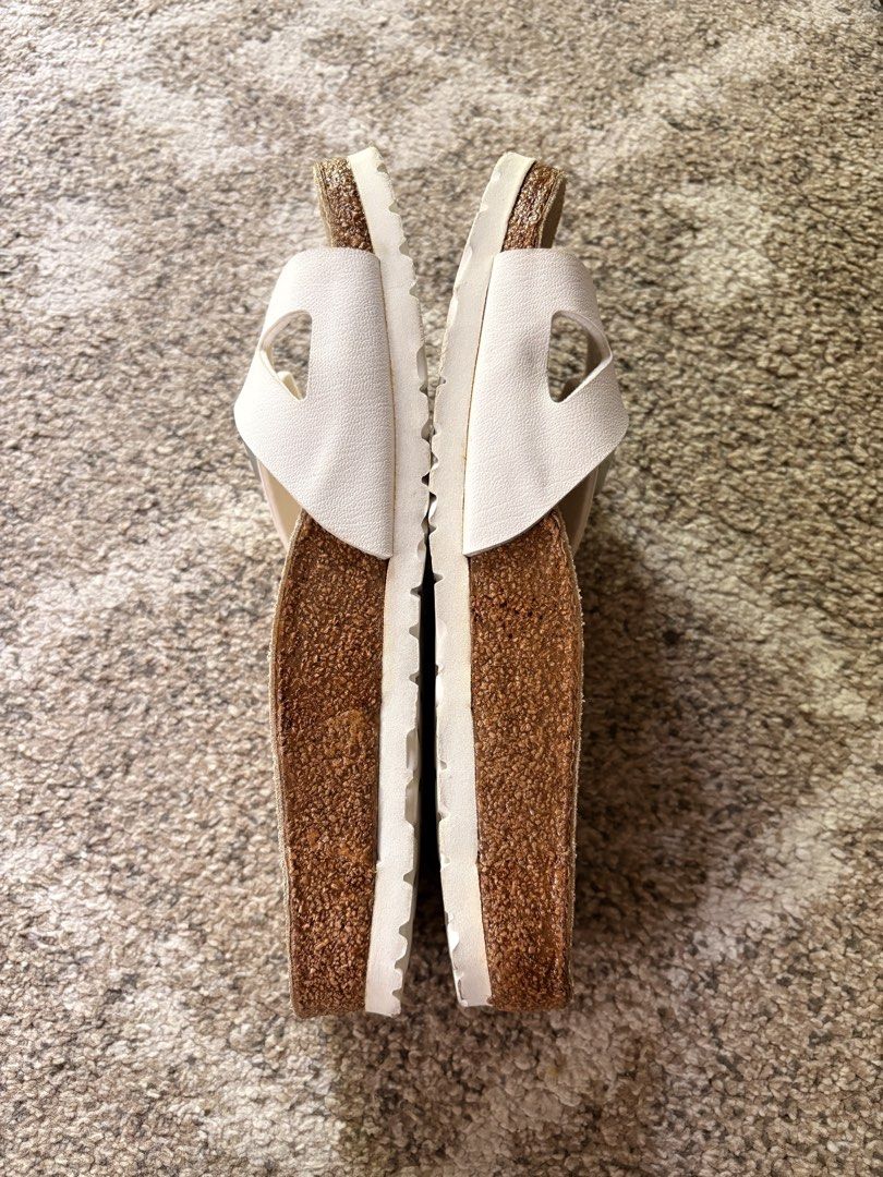 Auth Preloved Birkenstock Rio-Madrid (Category: Slippers and slides) located in Paranaque City. Submitted by silentstone.dolphin (Listing ID 1467874286, Image 3). Description: White Color.. Visible Print.. Size 37N.. Clean&Ready to Wear✅ Super Pretty in Actual😍.